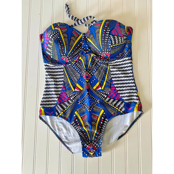 Womens One Piece Swimsuit Swim Beach Resort Cruise XXL Underwire Molded Halter - Picture 1 of 5